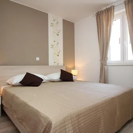 Apartman Tolles In Mit Eigener Terrasse