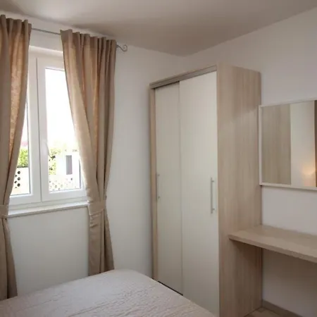 Apartman Tolles In Mit Eigener Terrasse *